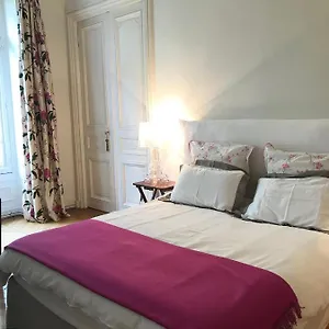 Bed & Breakfast Parc Monceau, Paris