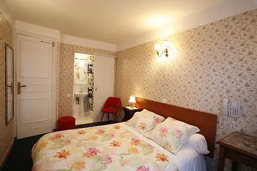 Hotel Les Chansonniers Paris
