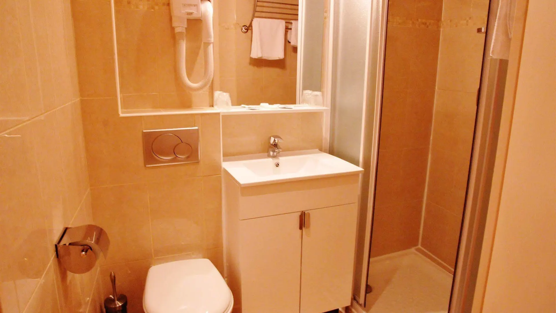 Hotel Les Chansonniers Paříž